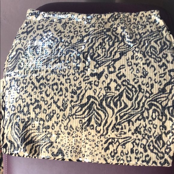 Sequin leopard mini skirt - Picture 2 of 4
